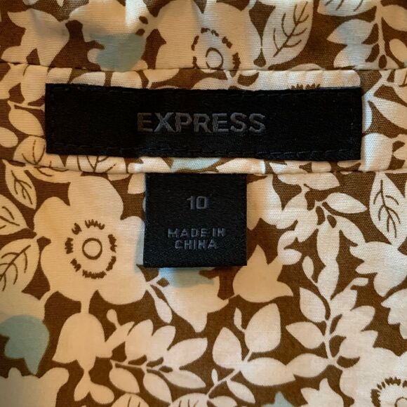 Express double button floral blazer. Size 10‎ - Picture 3 of 10